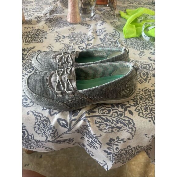 Skechers Womens Gray Heathered Memory Foam Slip-On Walking Shoes Size 6 NWOT - Picture 10 of 11